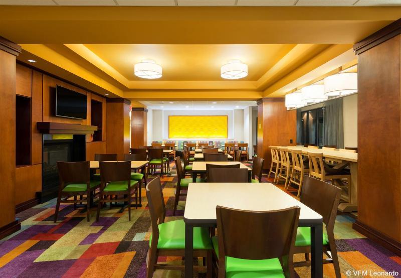 Fairfield Inn & Suites Louisville Downtown Eksteriør billede