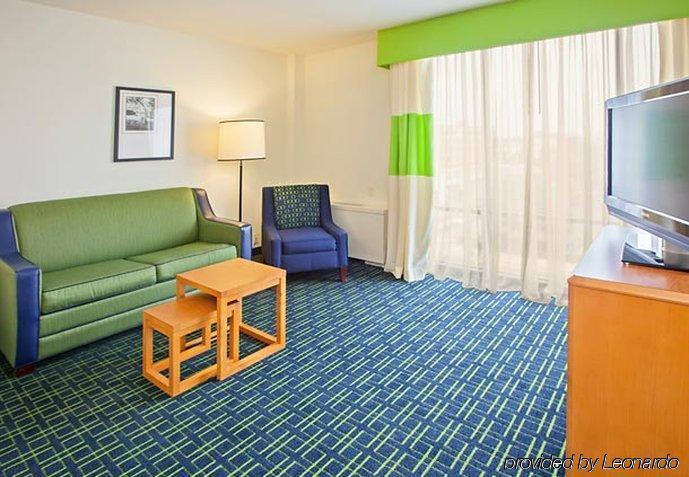 Fairfield Inn & Suites Louisville Downtown Eksteriør billede